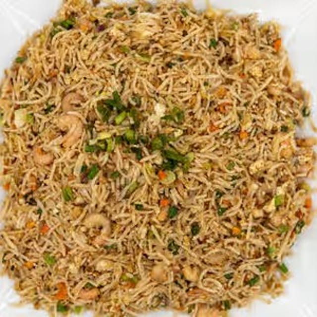 Manchurian fried rice regular pack.